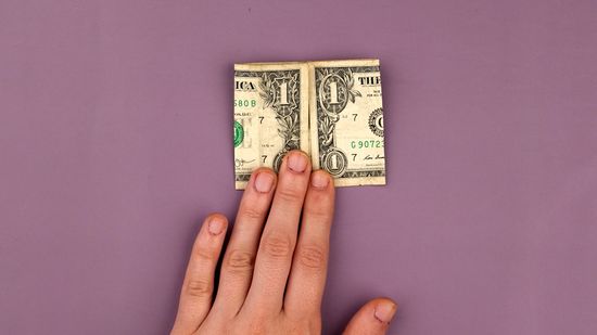 Cách để Gấp trái tim bằng tờ 1 đô la (kèm Ảnh) – wikiHow